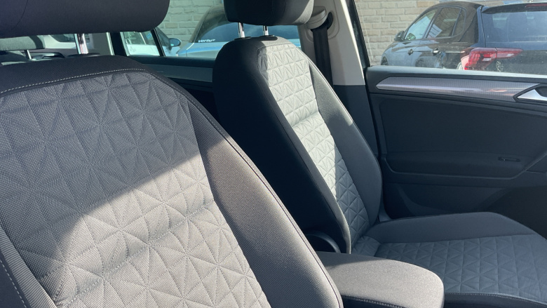 Volkswagen Tiguan 1.5 TSI 150 Life 5dr Petrol Estate